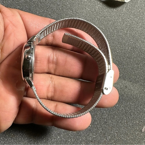 Timex Ladies Quartz Watch Elevated Classics Silver Tone T2P307 Working - Picture 6 of 10